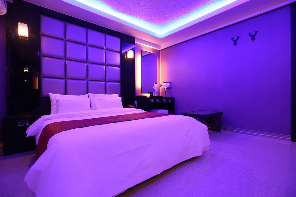 X-Mas Hotel Daejeon Exterior photo